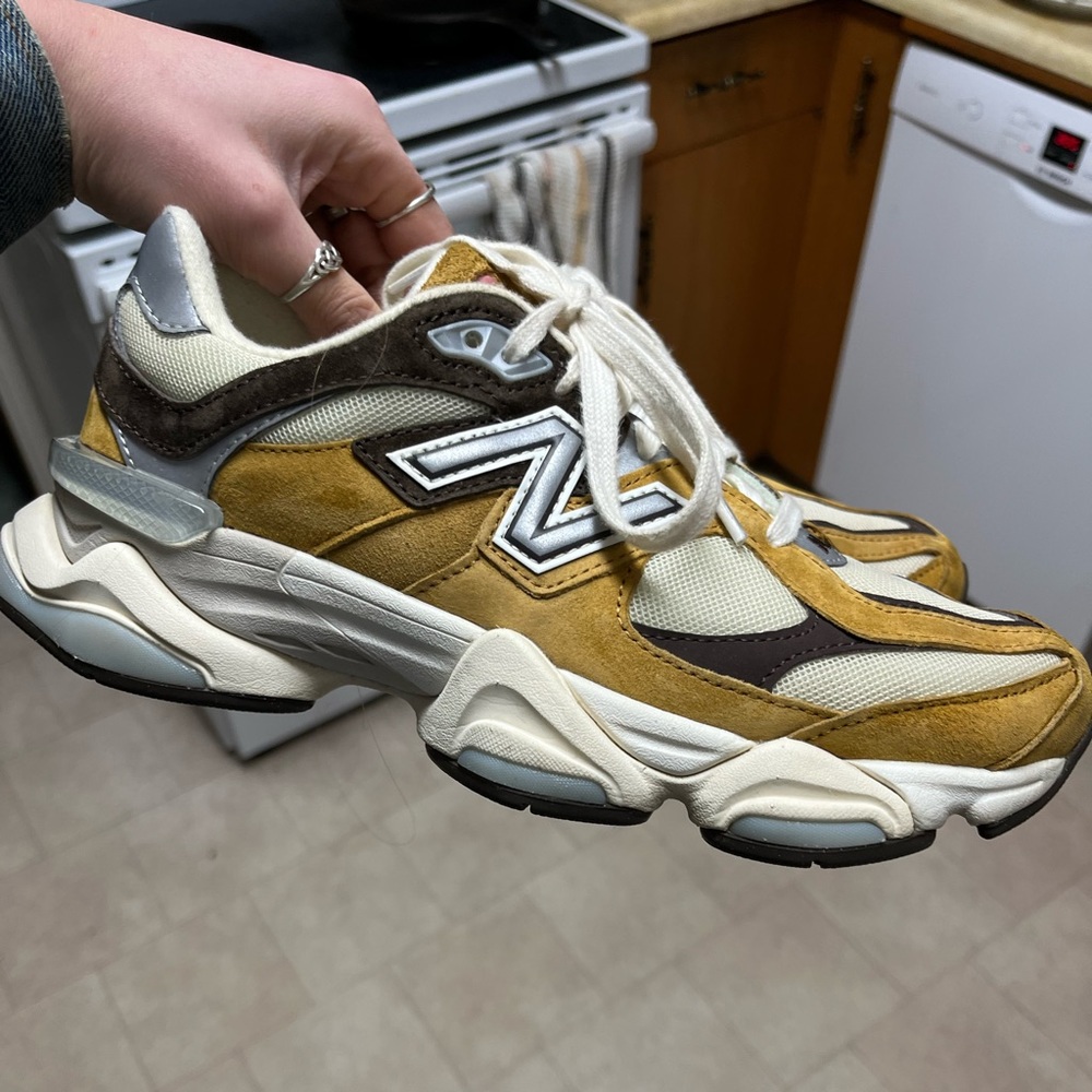 New balance 9060 - Picture 1 of 3